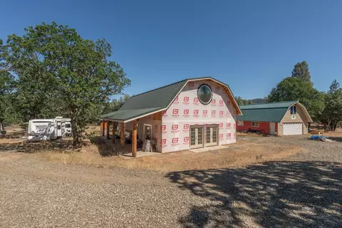 Exterior - 324 Frog Pond Ln, Hayfork, CA 96041 photo 1 of 2