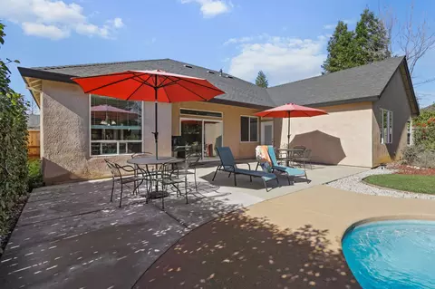 547 Casa Buena St, Redding, CA 96003 photo 41