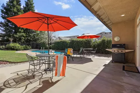 547 Casa Buena St, Redding, CA 96003 photo 42