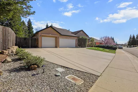 547 Casa Buena St, Redding, CA 96003 photo 50