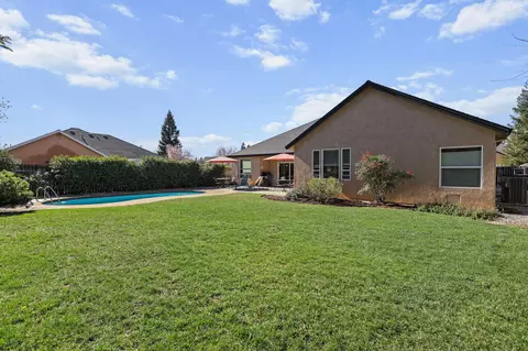 547 Casa Buena St, Redding, CA 96003 photo 47
