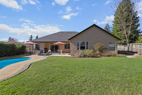 547 Casa Buena St, Redding, CA 96003 photo 46