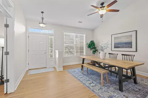 547 Casa Buena St, Redding, CA 96003 photo 6