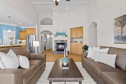 547 Casa Buena St, Redding, CA 96003 photo 17
