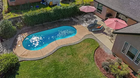 547 Casa Buena St, Redding, CA 96003 photo 43