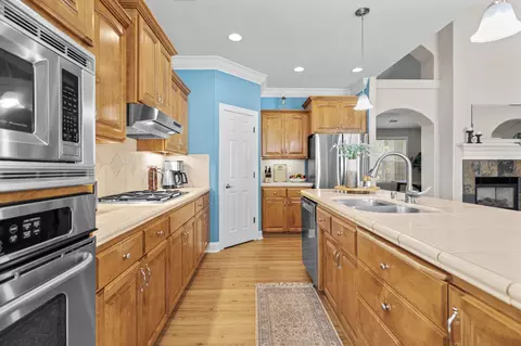 547 Casa Buena St, Redding, CA 96003 photo 15