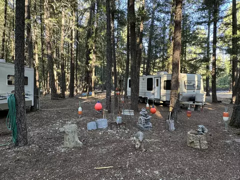Exterior - 114 Rodeo Way #D, Ruth, CA 95552 photo 2 of 6