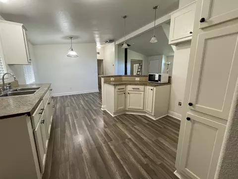 Kitchen - 2016 Morgan Hill Rd, Hayfork, CA 96041 photo 1 of 4