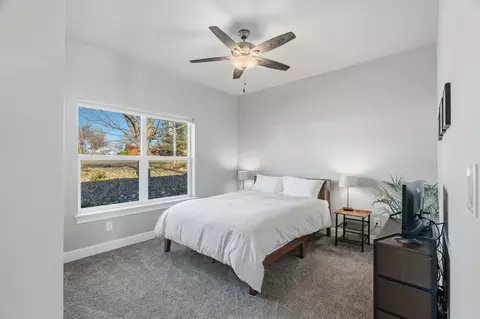 Bedroom - 3509 Old Lantern Dr, Redding, CA 96003 photo 3 of 4