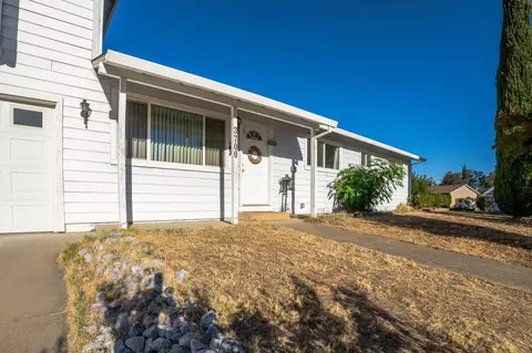 Exterior - 3700 Mchale St, Redding, CA 96001 photo 4 of 11