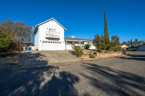 Exterior - 3700 Mchale St, Redding, CA 96001 photo 2 of 11