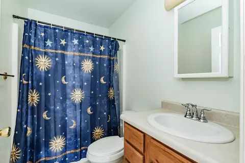 Bath - 3700 Mchale St, Redding, CA 96001 photo 3 of 3
