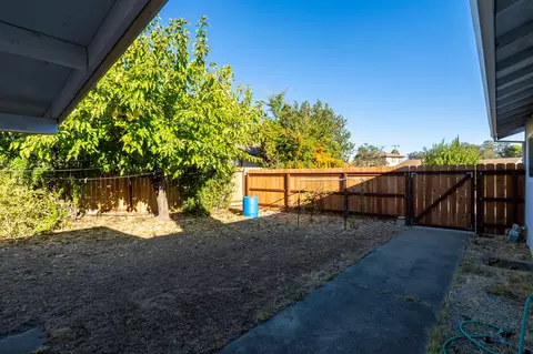 Exterior - 3700 Mchale St, Redding, CA 96001 photo 11 of 11