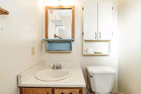 Bath - 3700 Mchale St, Redding, CA 96001 photo 2 of 3