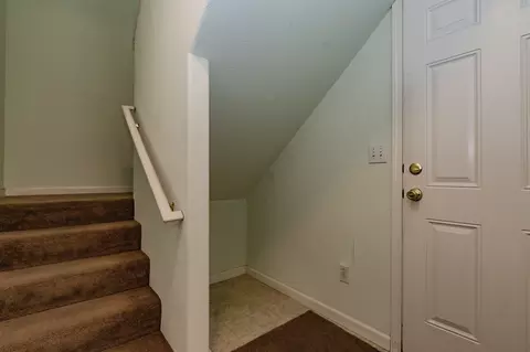 Entry Way - 3700 Mchale St, Redding, CA 96001 photo 3 of 3