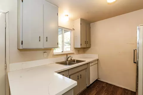 Kitchen - 3700 Mchale St, Redding, CA 96001 photo 2 of 4
