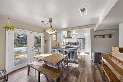 707 Alamine Dr, Redding, CA 96003 photo 9