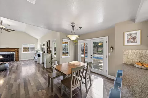 707 Alamine Dr, Redding, CA 96003 photo 12