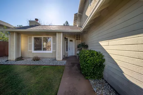 707 Alamine Dr, Redding, CA 96003 photo 33