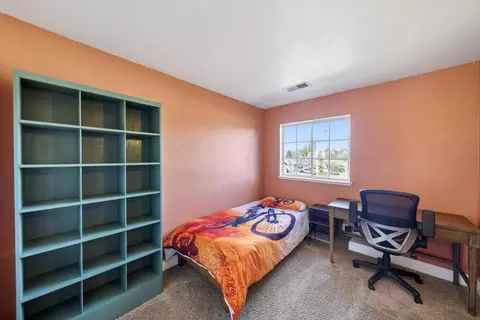 707 Alamine Dr, Redding, CA 96003 photo 21