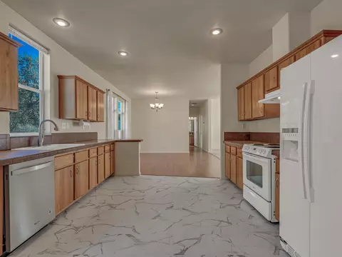 Kitchen - 1851 Brady Rd, Hayfork, CA 96041 photo 6 of 6