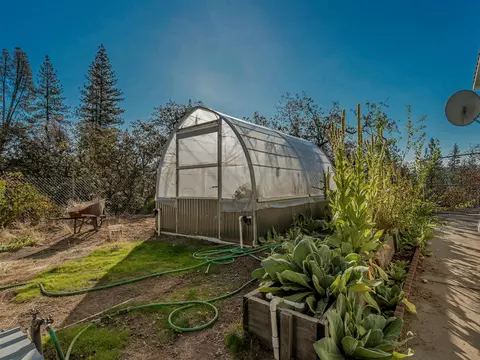 Exterior - 1851 Brady Rd, Hayfork, CA 96041 photo 9 of 11