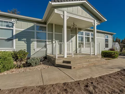 Exterior - 1851 Brady Rd, Hayfork, CA 96041 photo 2 of 11