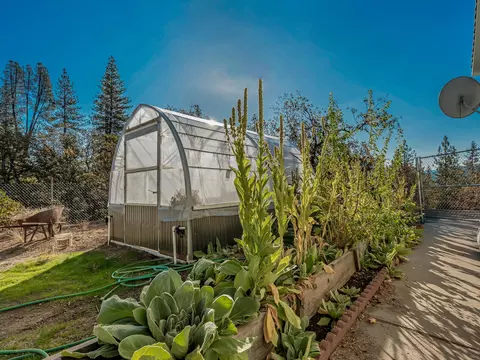 Exterior - 1851 Brady Rd, Hayfork, CA 96041 photo 11 of 11