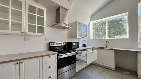 Kitchen - 000 Devils Gulch Rd, Hayfork, CA 96041 photo 2 of 2