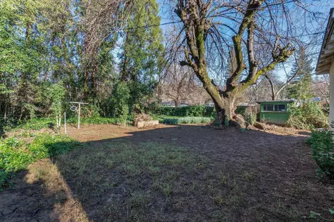 Exterior - 686 Coronado St, Redding, CA 96003 photo 9 of 13