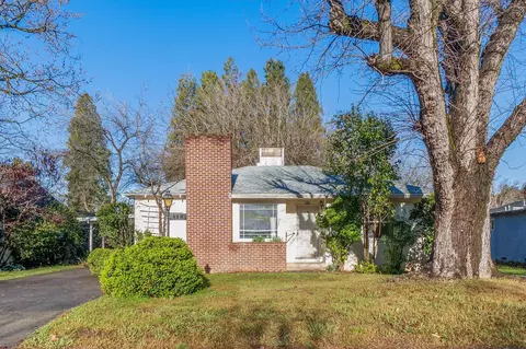686 Coronado St, Redding, CA 96003