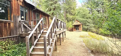 Exterior - 661 Drinkwater Gulch Rd, Hayfork, CA 96041 photo 5 of 12