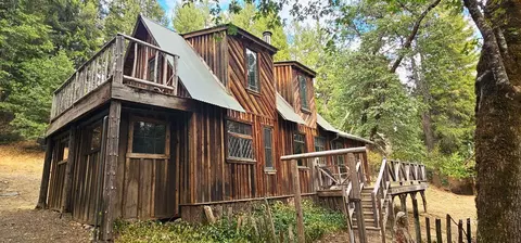 Exterior - 661 Drinkwater Gulch Rd, Hayfork, CA 96041 photo 4 of 12