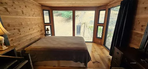 Bedroom - 661 Drinkwater Gulch Rd, Hayfork, CA 96041 photo 1 of 2