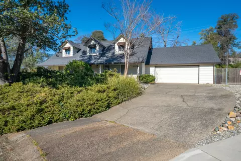 688 Julie Way, Redding, CA 96002