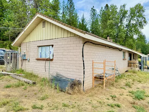 Exterior - 3191 State Highway 3, Hayfork, CA 96041 photo 10 of 14