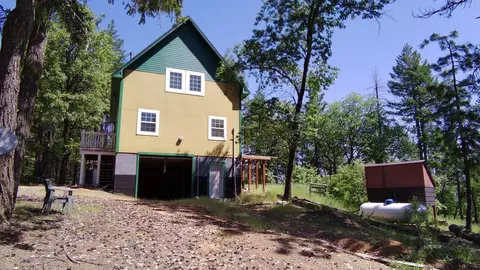 Exterior - 440 Upper Moore Gulch Rd, Trinity Center, CA 96091 photo 2 of 6