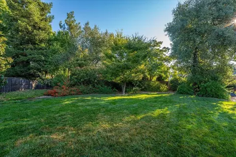 Exterior - 4571 Big Horn Dr, Redding, CA 96002 photo 17 of 22