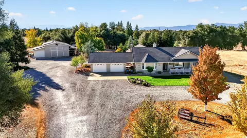 19165 Country View Dr, Cottonwood, CA 96022