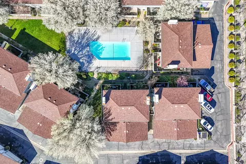 View/Area - 200 Ridgetop Dr #19, Redding, CA 96003 photo 7 of 7