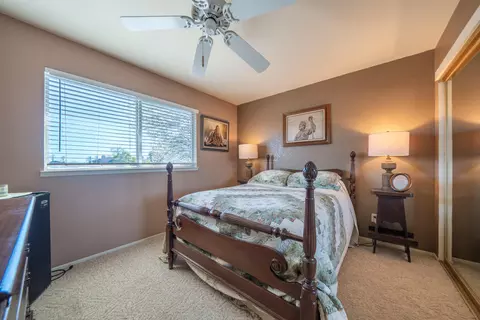Bedroom - 200 Ridgetop Dr #19, Redding, CA 96003 photo 3 of 4