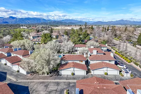 View/Area - 200 Ridgetop Dr #19, Redding, CA 96003 photo 2 of 7