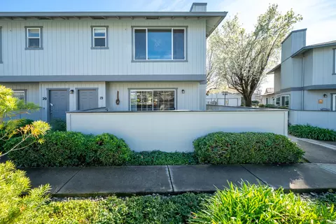 Exterior - 200 Ridgetop Dr #19, Redding, CA 96003 photo 5 of 21