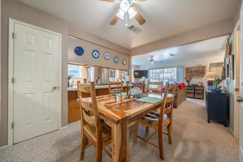 Dining - 200 Ridgetop Dr #19, Redding, CA 96003 photo 3 of 3
