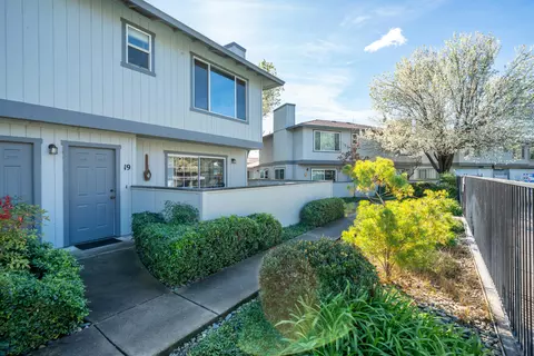 Exterior - 200 Ridgetop Dr #19, Redding, CA 96003 photo 6 of 21