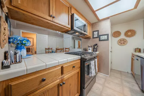 Kitchen - 200 Ridgetop Dr #19, Redding, CA 96003 photo 1 of 3