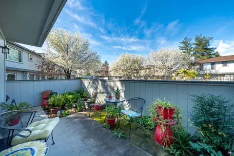 Exterior - 200 Ridgetop Dr #19, Redding, CA 96003 photo 8 of 21