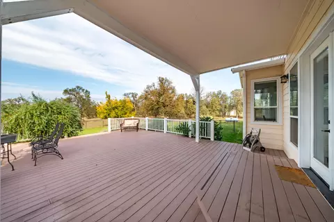 Exterior - 8180 Whispering Oaks Rd, Redding, CA 96002 photo 9 of 48
