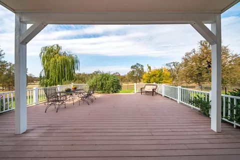 Exterior - 8180 Whispering Oaks Rd, Redding, CA 96002 photo 10 of 48