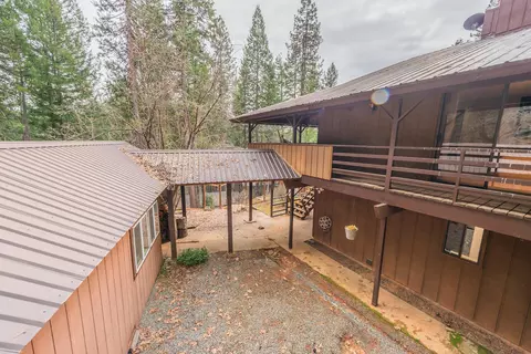 Exterior - 399 410 Lake Forest Dr, Trinity Center, CA 96091 photo 23 of 35